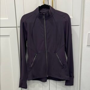 Lululemon Athletica Sleek Essentials Jacket in Boysenberry Size 10